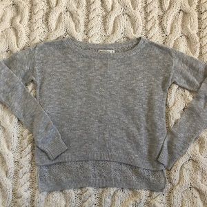 Abercrombie // Light Grey Cropped Knit Sweater